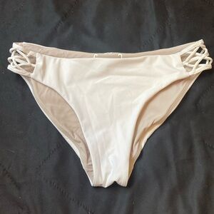 Lululemon small white bikini bottom great condition